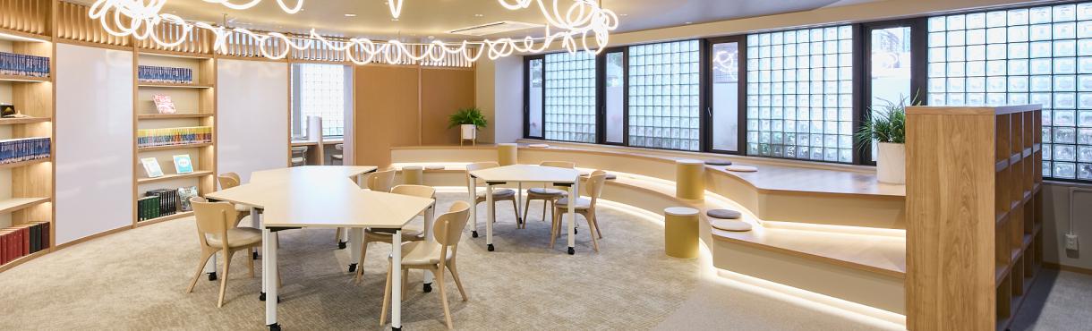 ラウンジの風景