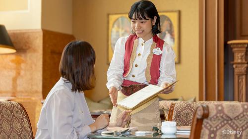 ミリアルリゾートホテルズに就職 A.Hさん 2022年3月卒業　取材時期 2025/10